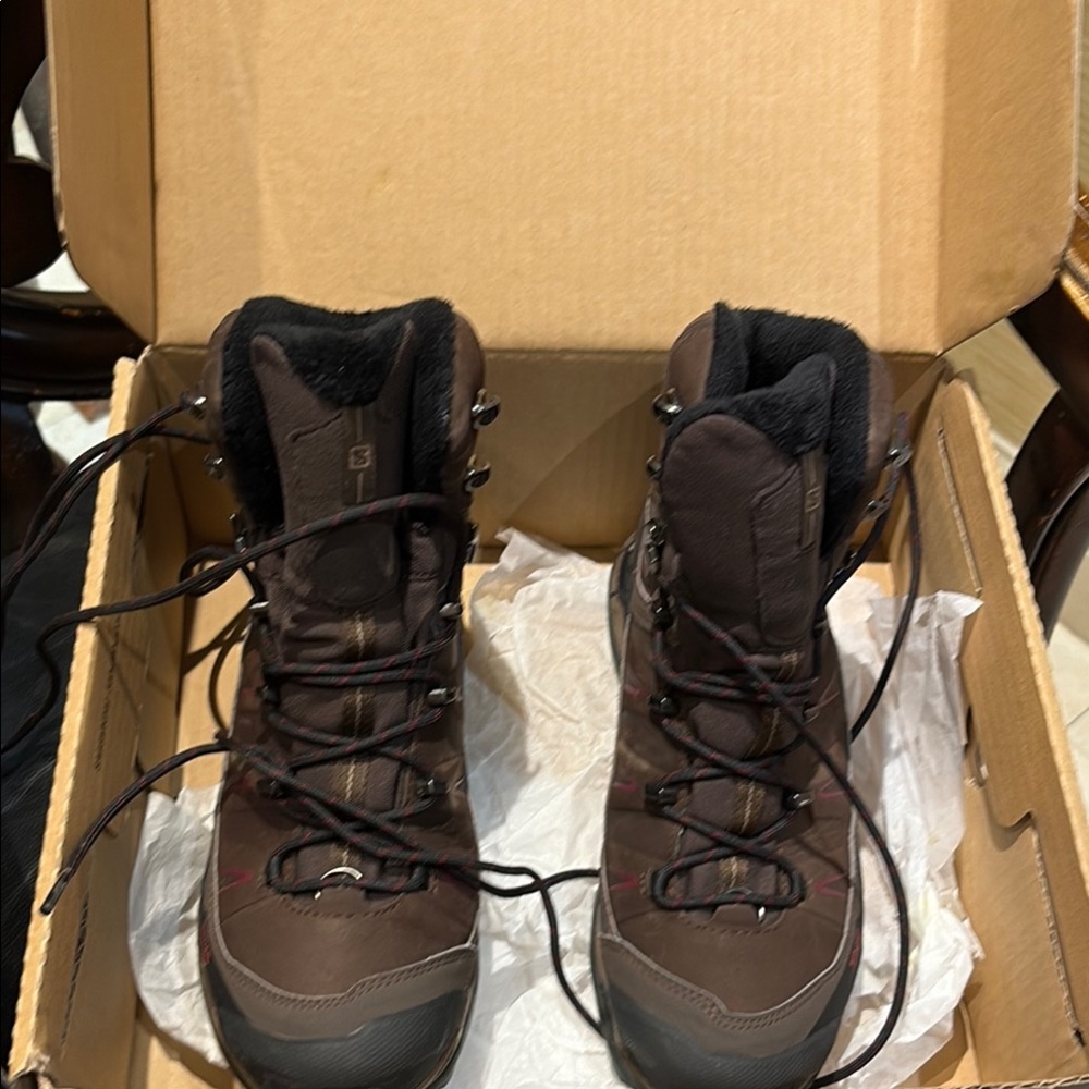 Women’s Salomon’s X ultra winter